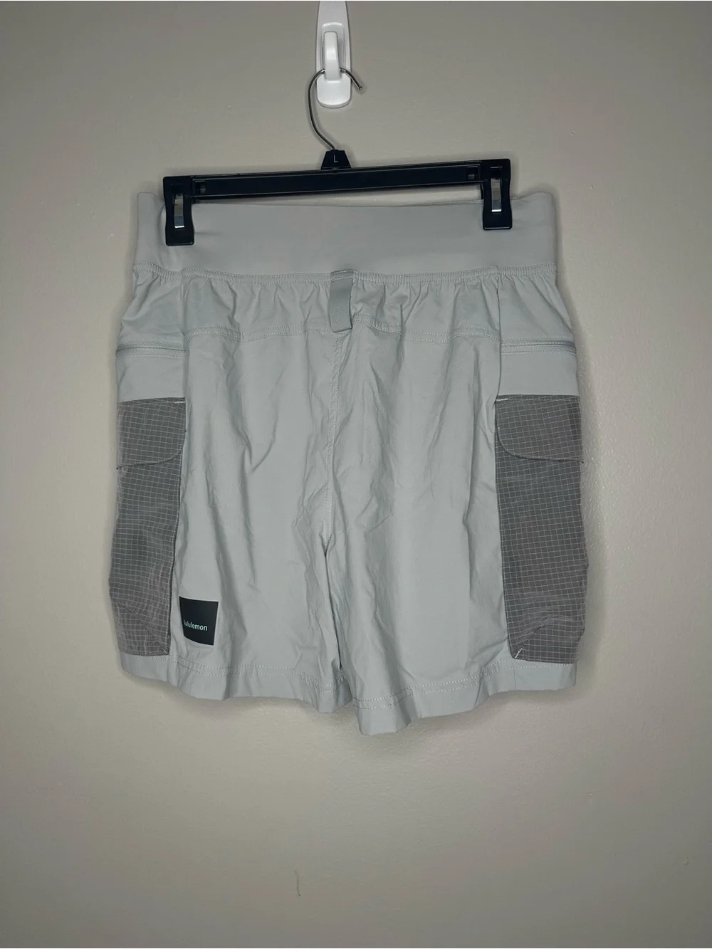 Lululemon Cargo Super-High-Rise Hiking Shorts 8” Gray Size 8